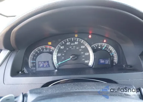 2014 Toyota Camry Se z USA, uszkodzony, nr VIN 4T1BF1FK0EU301417